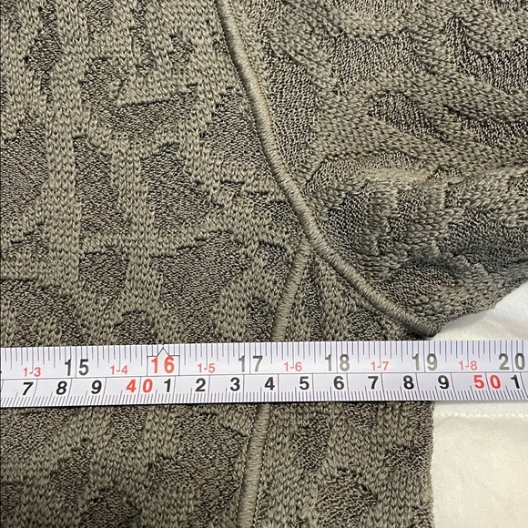 Armani Collezioni | Wool/Rayon Blend| Pullover |Gray/Green | Knit Sweater|Size L - Picture 11 of 14